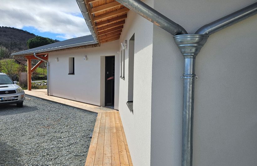 Vue extérieur maison ossature bois