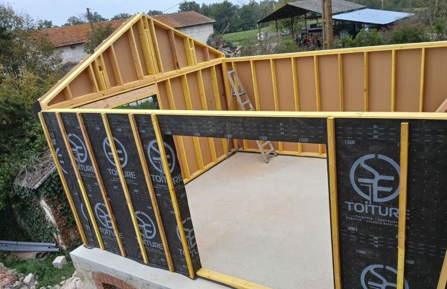 Extension d'une maison à ossature bois à Mornand-en-Forez