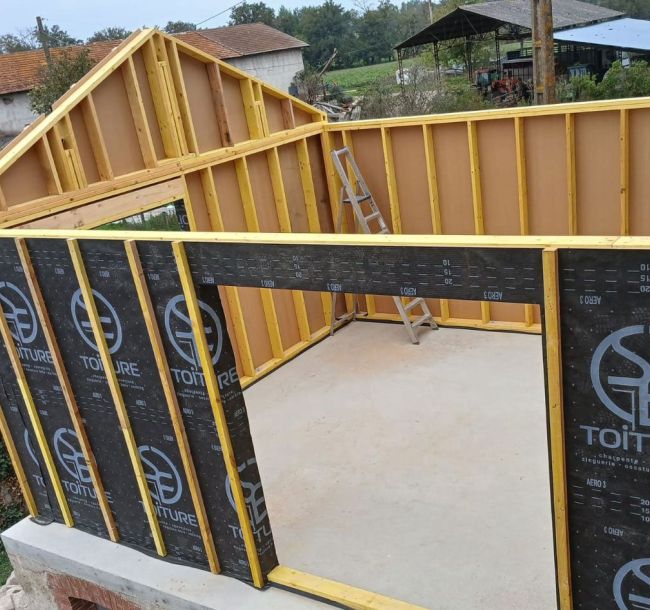 Extension d'une maison à ossature bois à Mornand-en-Forez